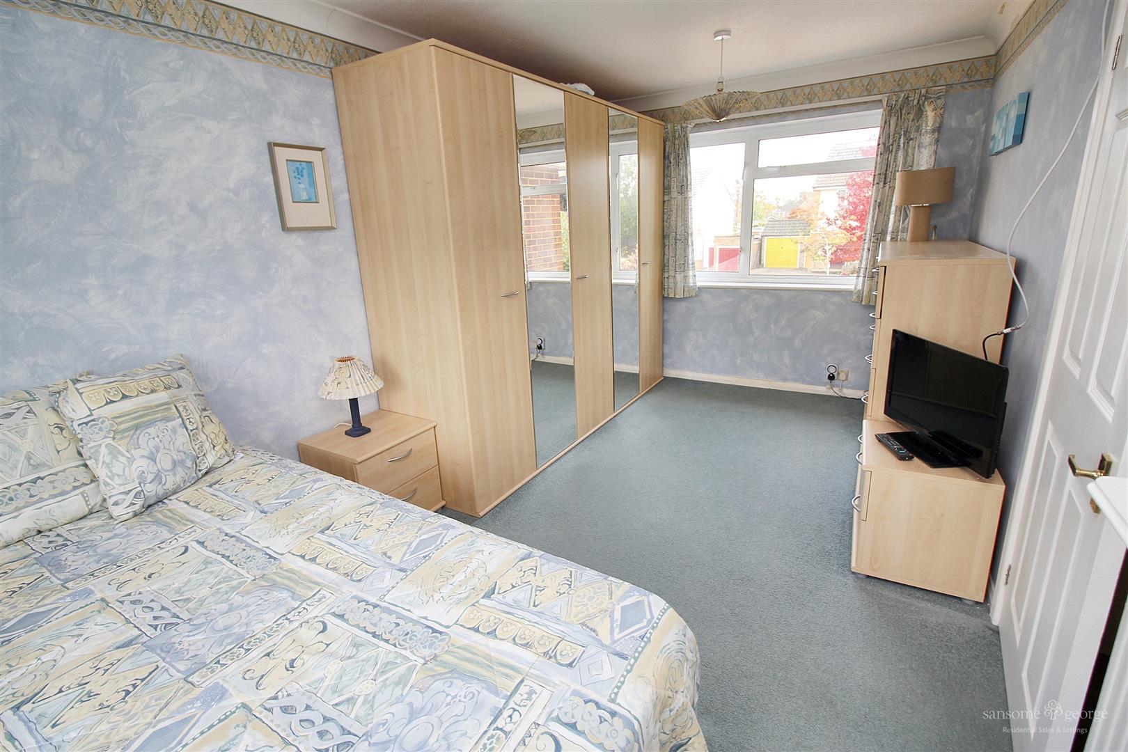Warborough Avenue, Tilehurst, Reading